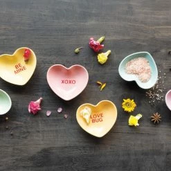 TheHolidayBarn.com Conversation Heart Dishes